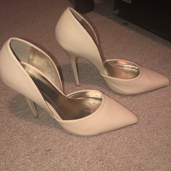 Pink heels - Picture 2 of 2